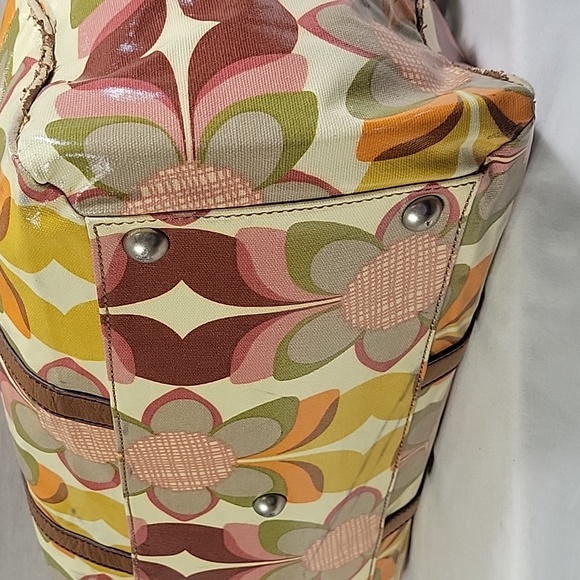 Fossil Key-Per Multi-color Floral Coated Canvas Weekender Bag - Picture 9 of 15